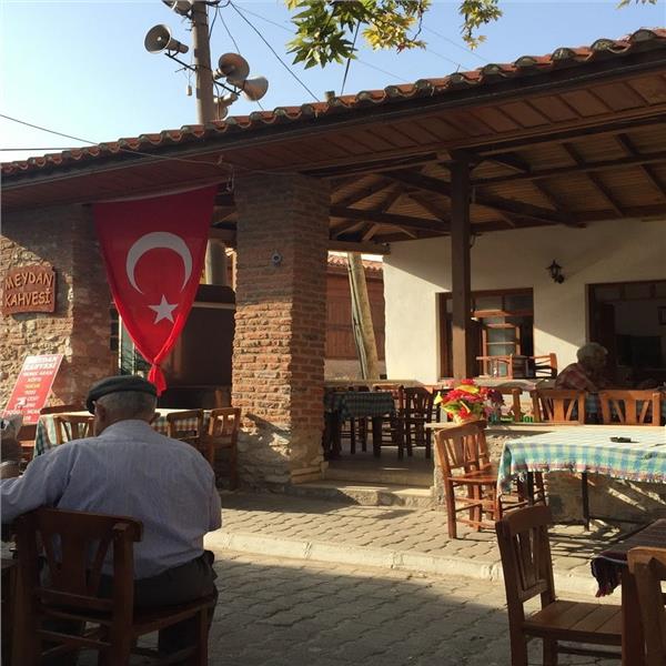 güzelköy köy meydanı görünüm