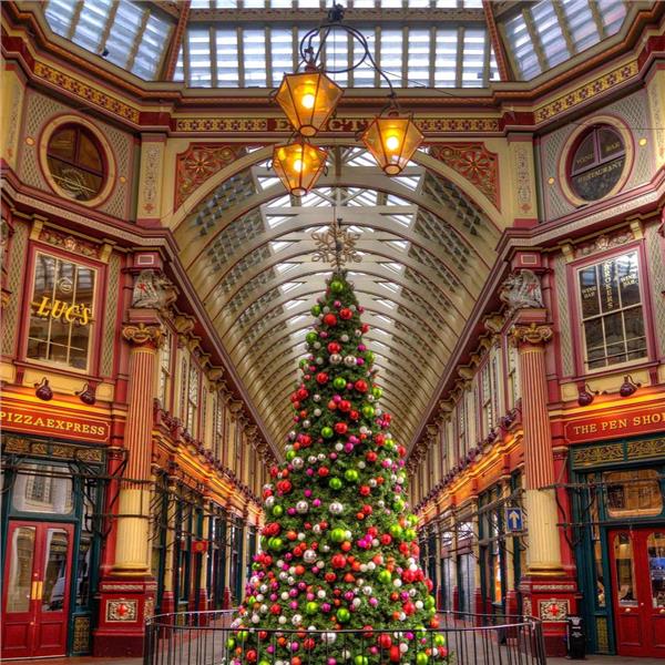 İzmir'den Uçaklı 4 Gece 5 Gün Konaklamalı Noel Zamanı Londra & Liverpool Turu