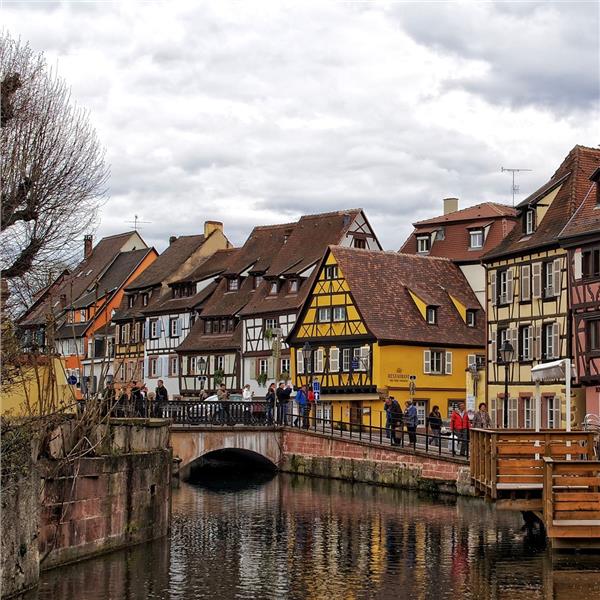 İzmir'den Uçak İle Hareketli 3 Gece 4 Gün Konaklamalı Noel Pazarları Alsace Turu