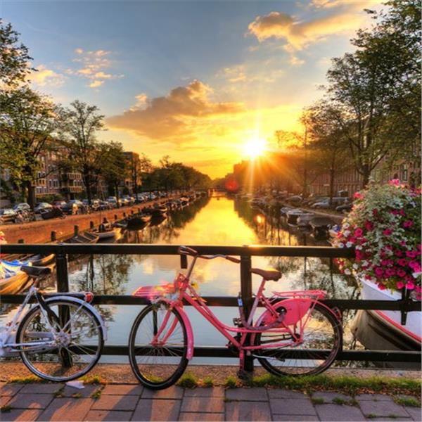 7 Gece 8 Gün Konaklamalı Yılbaşı Özel Benelüx Paris Köln Turu