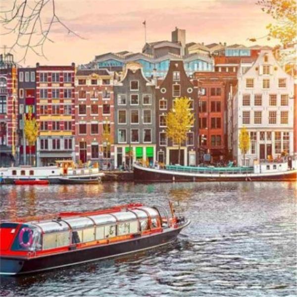 İzmir'den Uçak İle Hareketli 3 Gece 4 Gün Konaklamalı Amsterdam Turu