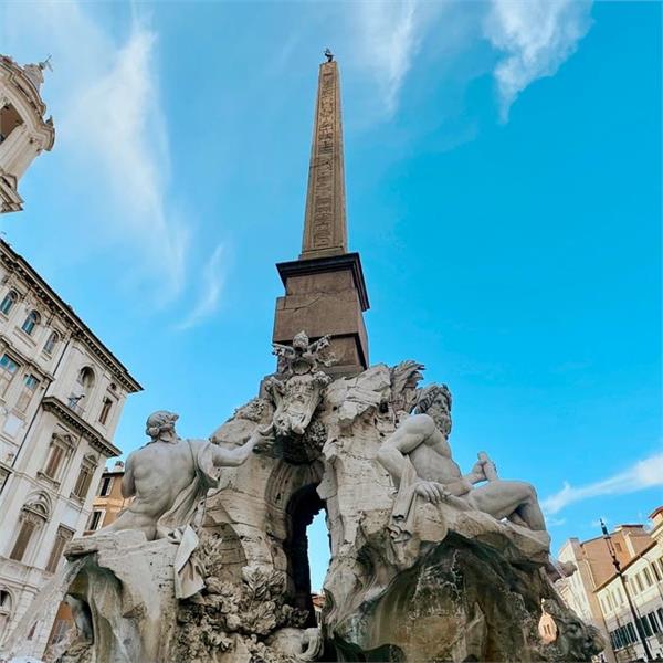 İzmir'den Uçaklı 7 Gece 8 Gün Konaklamalı İtalya Ve Amalfi Turu (Milano Gidiş - Napoli Dönüş)