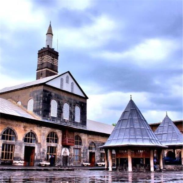 İzmir'den Otobüslü 4 Gece 5 Gün Konaklamalı Adana, Gaziantep, Mardin ve Şanlıurfa İle Boydan Boya GAP Turu