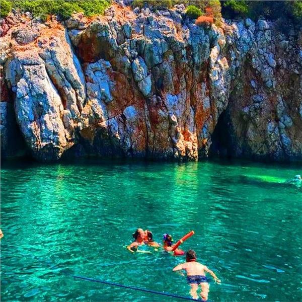 Seferihisar sığacık tekne turu öğle yemeği dahil