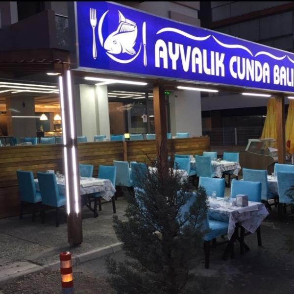 Bornova Ayvalık Cunda Balıkçısı Enfes Lezzetler ve İçecek Eşliğinde Balık Menü