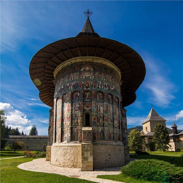 İzmir'den Uçaklı ve 3 Gece 4 Gün Konaklamalı Arnavutluk & Makedonya & Kosova Rotası Turu