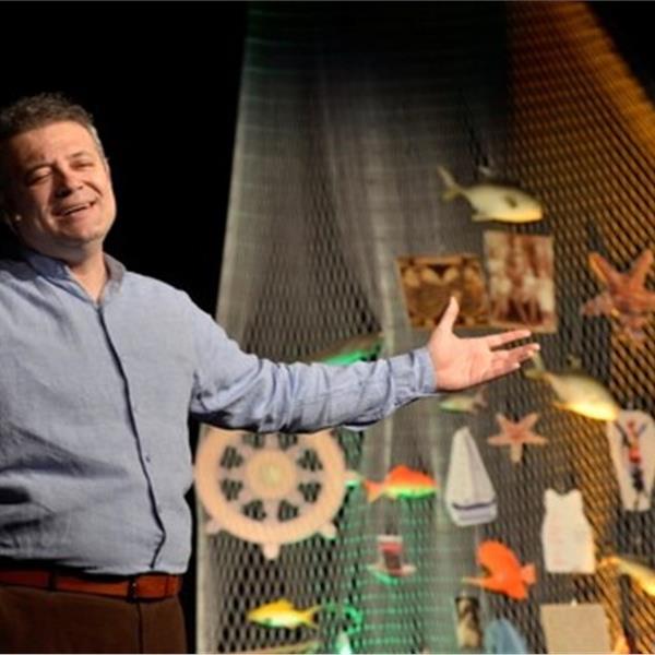 Levent Üzümcü'nün Tek Kişilik Oyunu 'Anlatılan Senin Hikayendir' Tiyatro Bileti