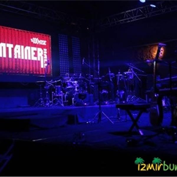 Azis Container Hall'de