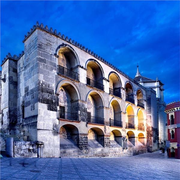 İzmir'den Uçaklı 10 Gece 11 Gün Konaklamalı Endülüs & İspanya İle Mega Portekiz Turu