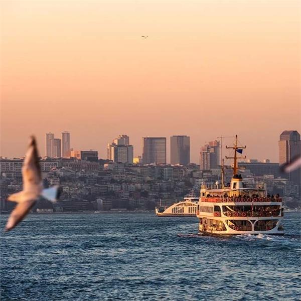 İzmir'den Uçaklı ve 2 Gece 3 Gün Konaklamalı İstanbul Tarihi Yarımada Pierre Loti Dolmabahçe Kuzguncuk Kadıköy Turu