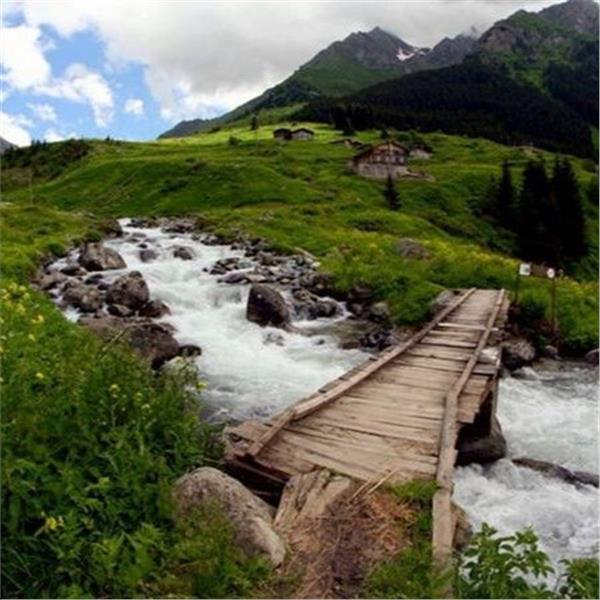 İzmir'den Kalkışlı 3 Gece 4 Gün Uçaklı ve Konaklamalı Butik Doğu Karadeniz Yaylaları ve Batum Turu