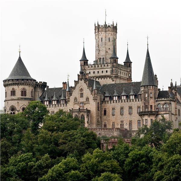 İzmir'den Otobüslü 15 Gece 17 Gün Konaklamalı Büyük Avrupa Turu