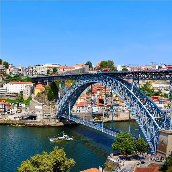 İzmir'den Uçaklı 8 Gece 9 Gün Konaklamalı Tüm Ekstralar Dahil İspanya & Portekiz & Endülüs Turu