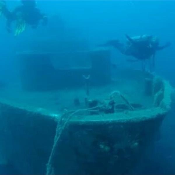 Seferihisar Dalış Merkezi'nde Bire Bir Dalış, Fotoğraf Çekimi ve Ücretsiz Çadır Kullanımı