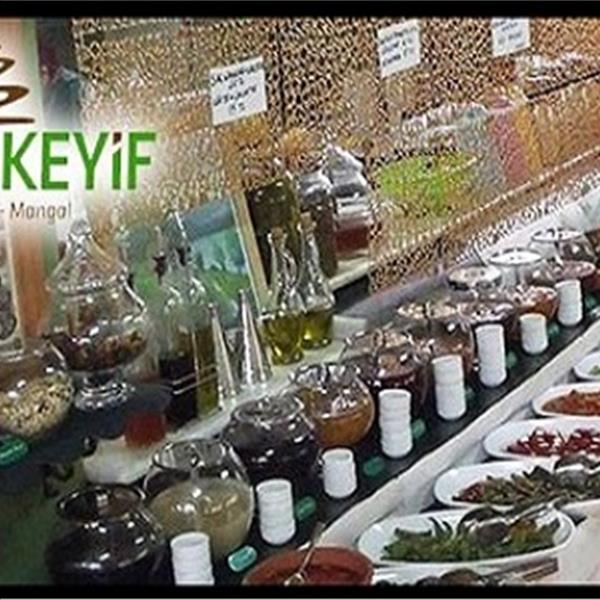 Seferihisar yolu Güzelbahçe Çamlı Keyif'te enfes lezzetler eşliğinde sınırsız serpme kahvaltı