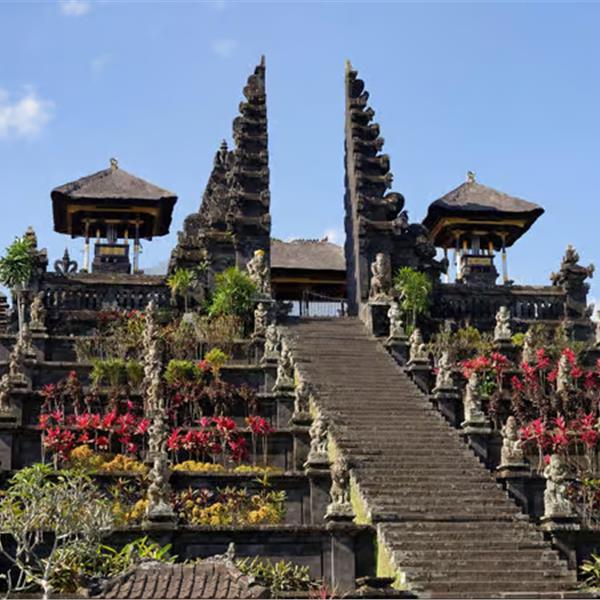 Uçaklı 7 Gece 9 Gün Konaklamalı Kuala Lumpur, Bali Ve Singapur Turu