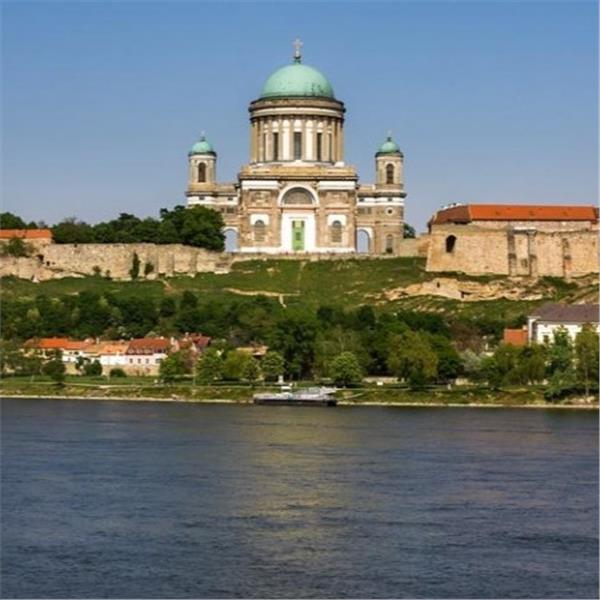 İzmir Otobüs İle Çıkışlı 8 gece 9 gün Konaklamalı Orta Avrupa Turu