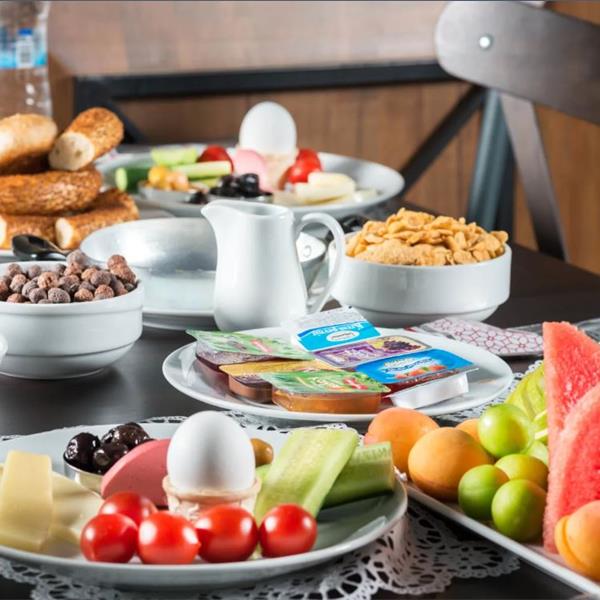 Otel Marla tek veya Çift kişi kahvaltı dahil konaklama