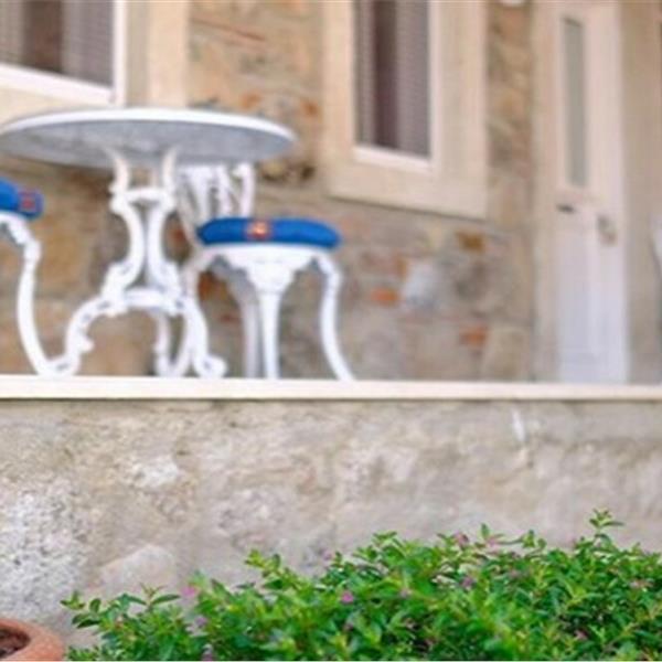 Urla Barbaros Köyü Adahan Butik Otel'de Çift Kişilik Konaklama Keyfi