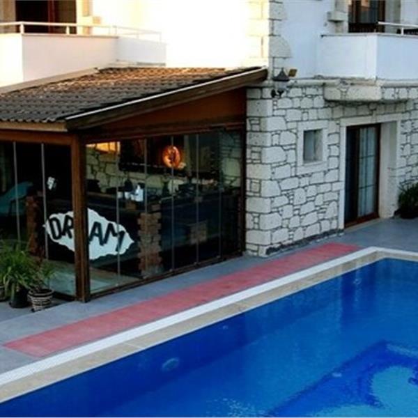 Çeşme Dalyan Dream Otel'de 1 Gece Konaklama