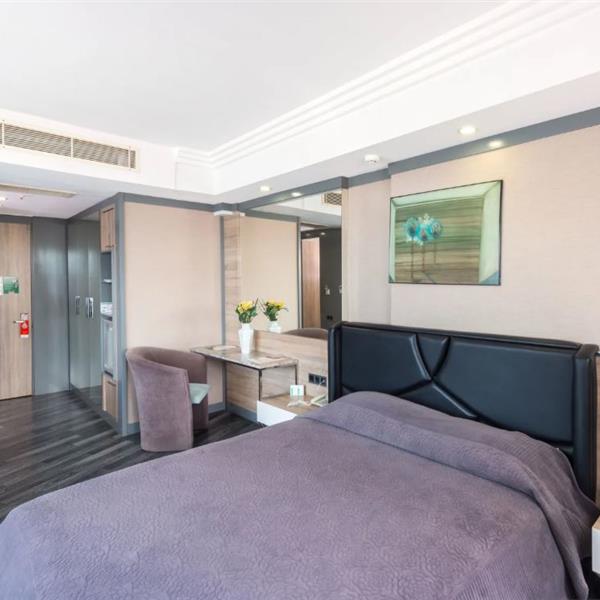 Otel Marla tek veya Çift kişi kahvaltı dahil konaklama