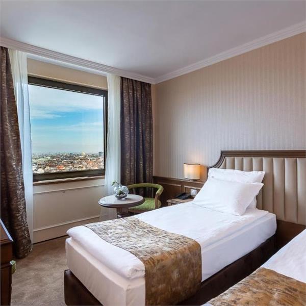 İzmir'den Otobüslü 2 Gece 3 Gün Grand Astoria Casino Hotel Konaklamalı Bansko Kayak Merkezi Turu