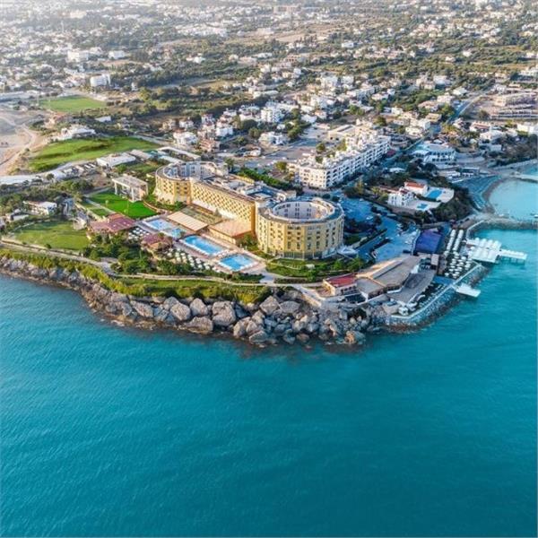 İzmir'den Uçak Biletleri Ve Transfer Dahil Kıbrıs Merit Park Hotel & Spa Ultra Herşey Dahil Konaklama Seçenekleri