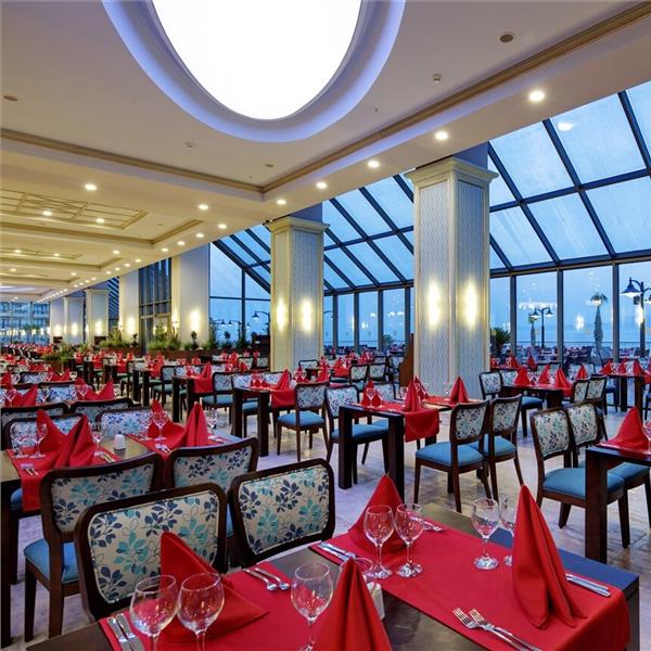 Royal Teos Thermal Resort Clinic & SPA konaklama