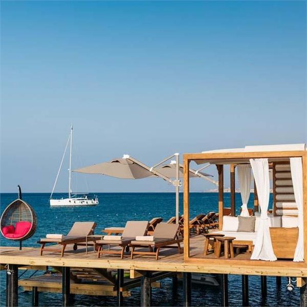 İzmir'den Uçak İle Hareketli Kıbrıs Lord’s Palace Hotel Tam Pansiyon Plus Konaklama Seçenekleri