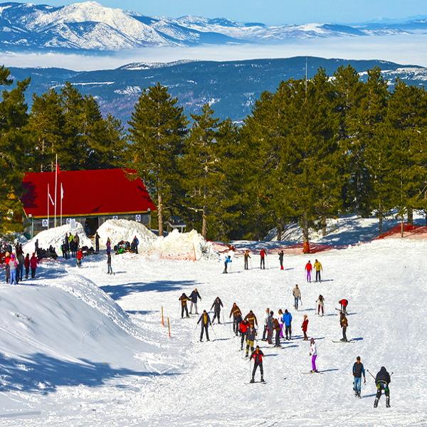 1 Mart Pazar Günübirlik Murat Dağı Kayak Merkezi, Şifalı Termal Hamamı ve Taş Ya