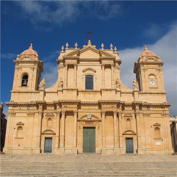 Uçaklı 4 Gece 5 Gün Konaklamalı Gozo Adası, Catania ve Etna İle Malta - Sicilya Turu