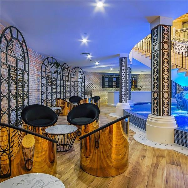 İzmir'den Uçak Bileti ve Otel Transferi Dahil 3 Gece 4 Gün Konaklamalı Limak Cyprus Deluxe Hotel'de İrem Derici Yılbaşı Galası