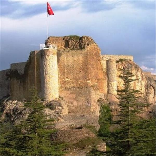 İzmir'den Uçak İle Kalkışlı 3 Gece 4 Gün Konaklamalı Tunceli Kemaliye Divriği Turu