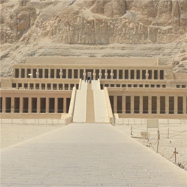 İzmir'den Uçaklı 7 Gece 8 Gün Konaklamalı Mısır, Nil Nehri Fenomenleri ve Sharm Turu