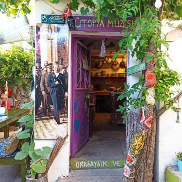 Urla Bademler Köyü Mell10 House serpme köy kahvaltısı