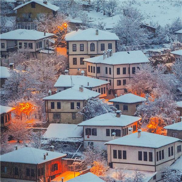 İzmir Çıkışlı 1 gece 2 gün Konaklamalı Ilgaz Kayak Merkezi, Safranbolu, Abant ve Gölcük Turu
