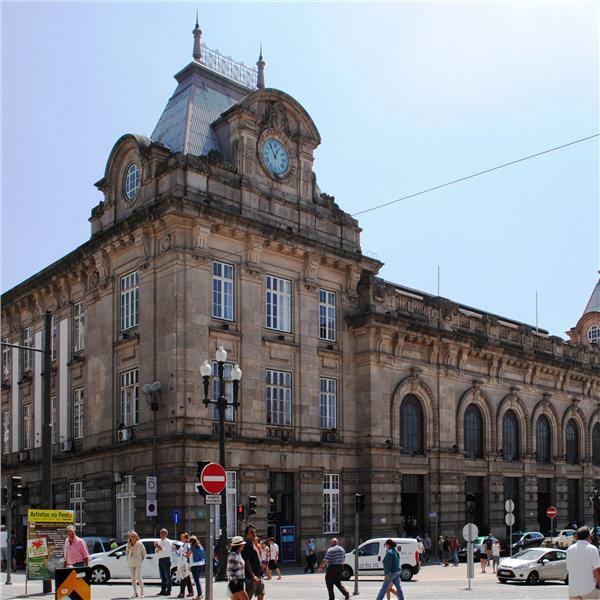 İzmir'den Uçaklı 3 Gece 4 Gün Konaklamalı Promo Portekiz Turu