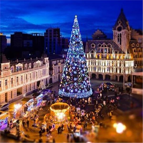 İzmir'den Uçaklı 4 Gece 5 Gün Konaklamalı Batum Ve Tiflis İle Noel Pazarları Turu