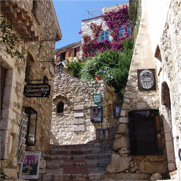 İzmir'den Uçaklı 5 Gece 6 Gün Konaklamalı Avrupa Masalı Express Turu