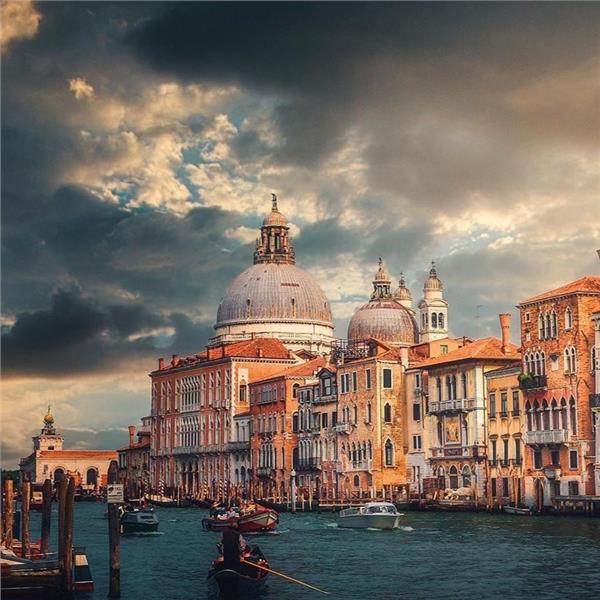 İzmir'den Uçak İle Hareketli 7 Gece 8 Gün Konaklamalı Dolu Dolu Büyük İtalya Turu