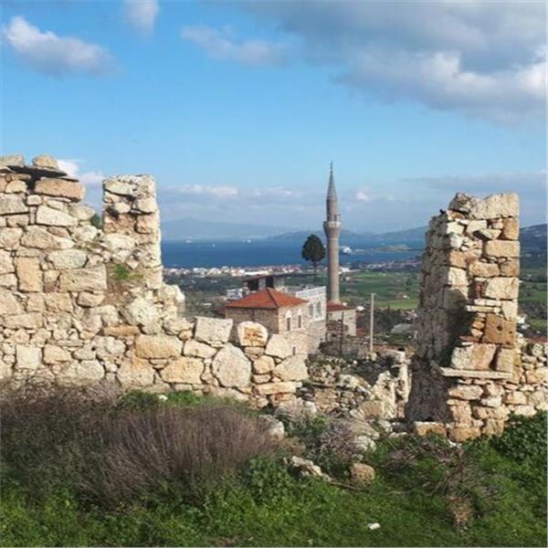 İzmir Çıkışlı Günübirlik Foça, Yeni Foça, Kozbeyli Köyü Turu. Üstelik Öğle Yemeği Dahil.