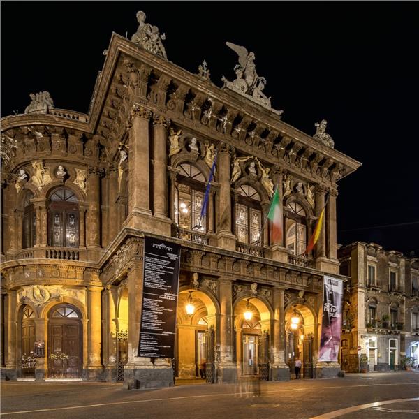 İzmir'den Otobüslü 8 Gece 10 Gün Konaklamalı Güney İtalya ve Sicilya Turu