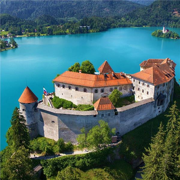 İzmir'den Otobüslü 8 Gece 10 Gün Konaklamalı Kuzey İtalya ve Güney Fransa Turu