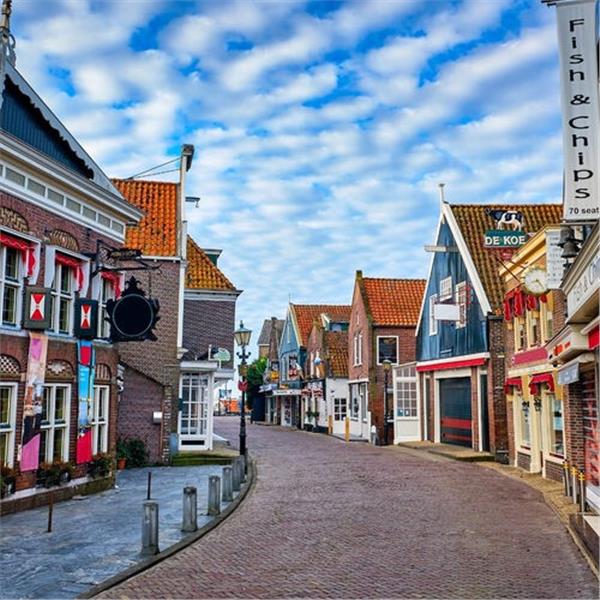 İzmir'den Uçaklı 5 Gece 6 Gün Konaklamalı Avrupa Esintileri Paris Disneyland Turu