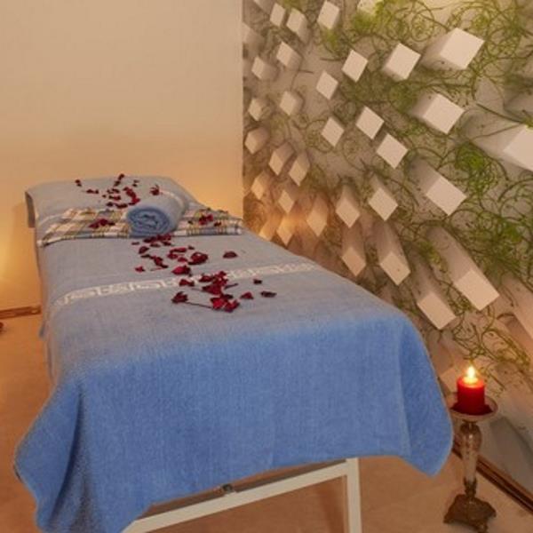 Life Corner Hotel’de Masaj, Türk Hamamı Şok Havuzu ve Sauna Kullanımı