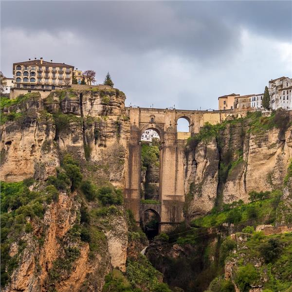 İzmir'den Uçaklı 10 Gece 11 Gün Konaklamalı Mega Portekiz & Endülüs & İspanya Turu