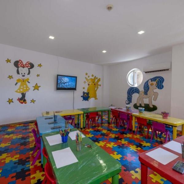 Herşey Dahil Antalya Transatlantik Hotel & Spa