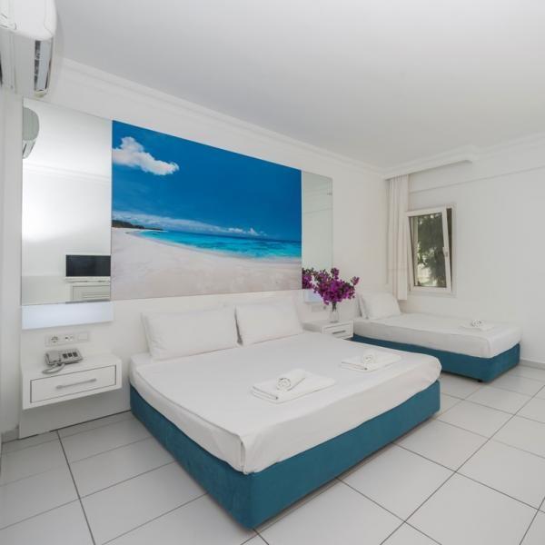 İzmir'den Kalkışlı 2 Gece 3 Gün Konaklamalı Her Şey Dahil 4 Yıldızlı Bodrum Bendis Beach Hotel