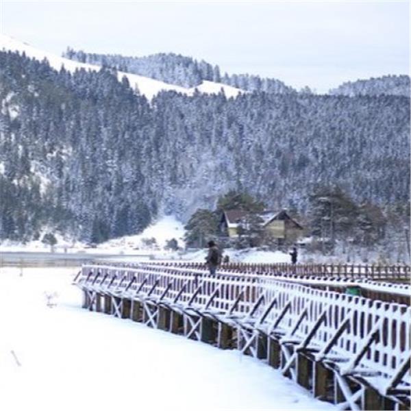 İzmir Çıkışlı Yılbaşı Özel Limitsiz İçecekli Gala Yemeği İle 2 Gece 3 Gün 5* Ramada By Wyndham Hotel Konaklamalı Abant Kartepe Kartalkaya Uludağ Turu