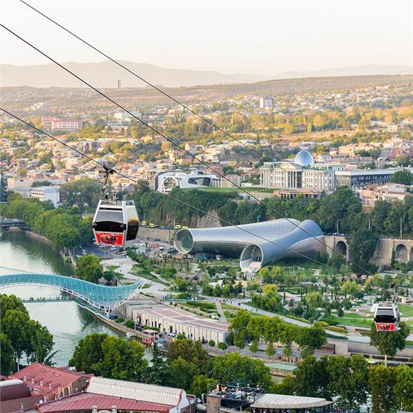 İzmir'den Uçaklı 3 Gece 4 Gün Konaklamalı Tiflis Ve Batum Turu